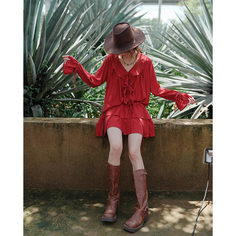 短短假日 红色荷叶边两件套装系带V领长袖衬衫上衣短款半身裙女