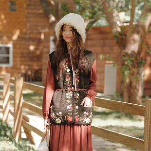 复古绣花针织马甲 宽松中长款重手工刺绣羊毛背心秋冬古着马夹女