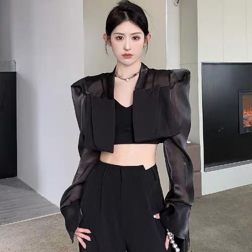 网红同款24夏季新小香风立体垫肩网纱拼接小短款防晒西装长袖外套