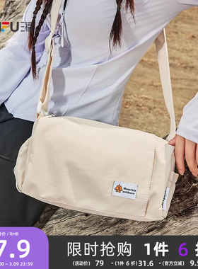 三福斜挎包夏季学院运动风多口袋轻量小枕头包帆布女包500193