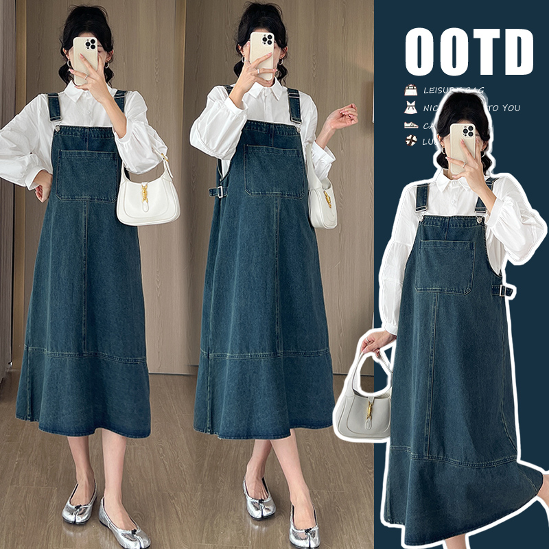 孕妇春装2025新款复古调节牛仔背带连衣裙灯笼袖衬衫两件套春秋季