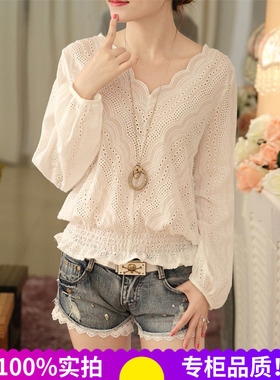 2026早春秋季新款长袖袖蕾丝衫女V领短款蕾丝上衣女小衫白色镂空