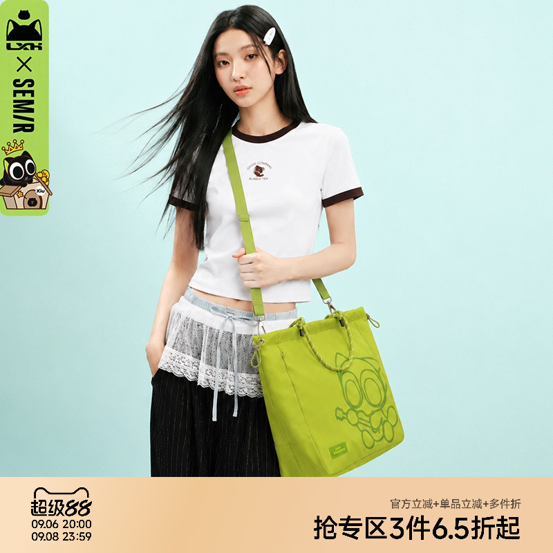 森马罗小黑联名创意斜跨包情侣图片