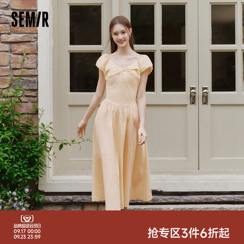 森马泡泡袖扭结收腰A字连衣裙女