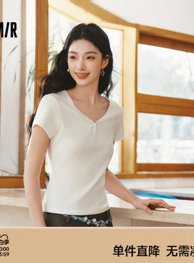 森马短袖T恤女夏季短款V领半开襟套头衫紧身纯色正肩2026新款上衣