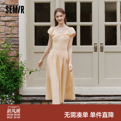 森马泡泡袖扭结收腰A字连衣裙女