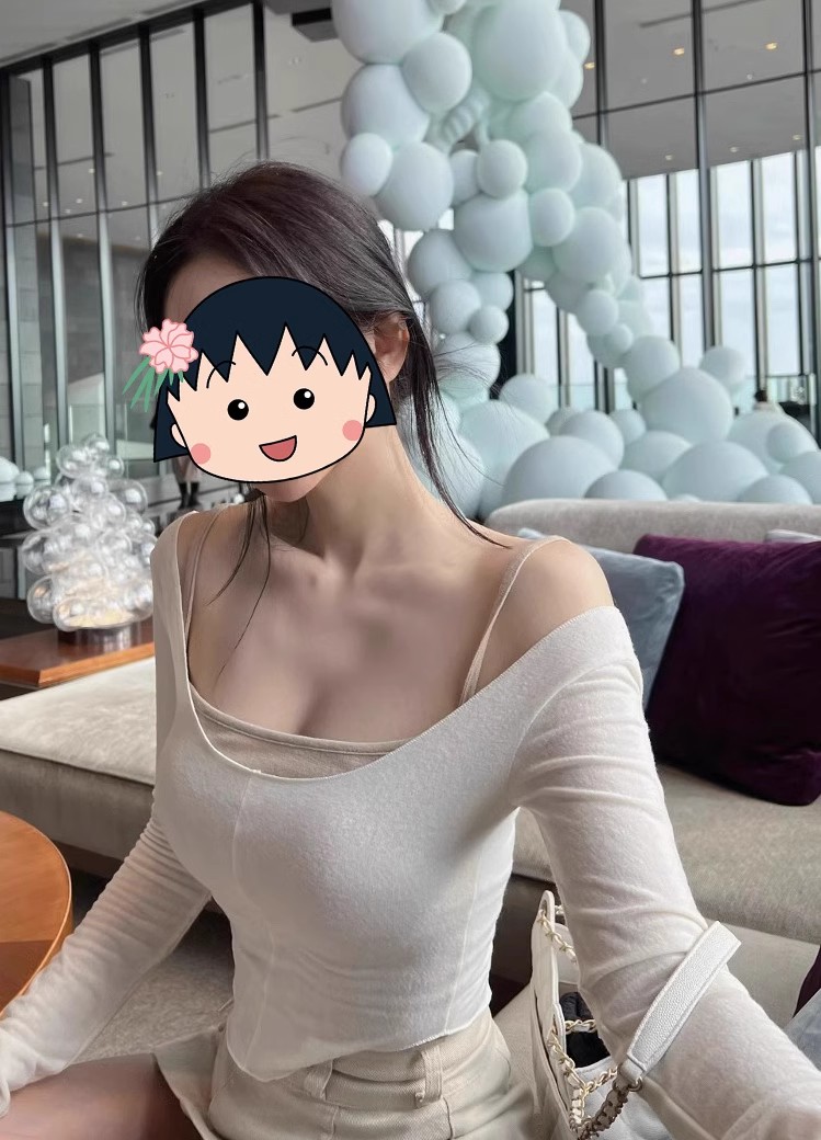 WINEMA晓雪带了蜜桃胸胸垫