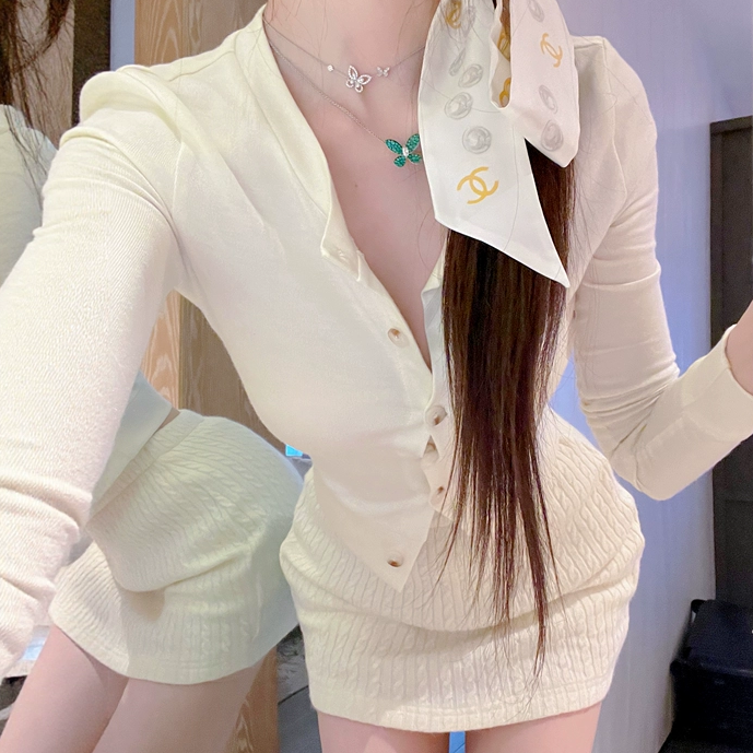 9.8Winema晓雪 frankies小鸡黄针织套装软糯上衣双层防走光半身裙