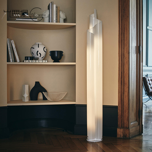 Artemide进口装饰简约落地灯 客厅现代创意卧室落地台灯