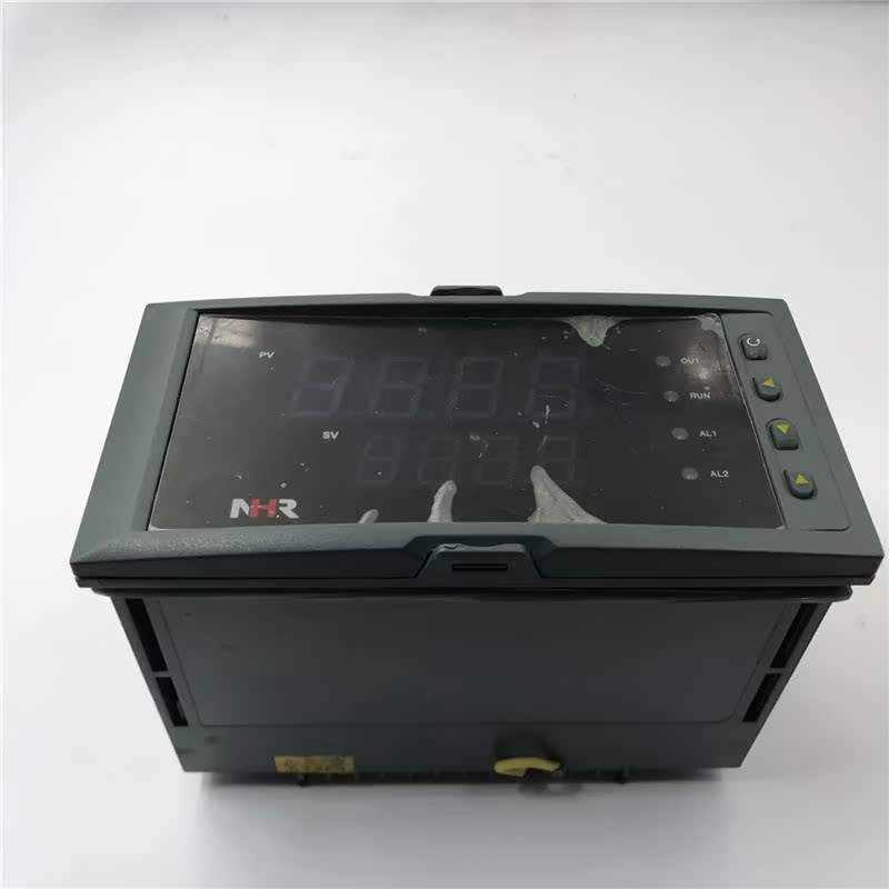 -1100A-27-X/2/P-A 温控器 成色漂亮 实拍