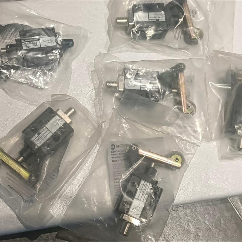 全新诺冠手控阀03M41102有1只,SPGB/26257