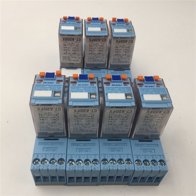 几乎全新继电器C7-A20FX含底座88元/套现货8套装机可以充新