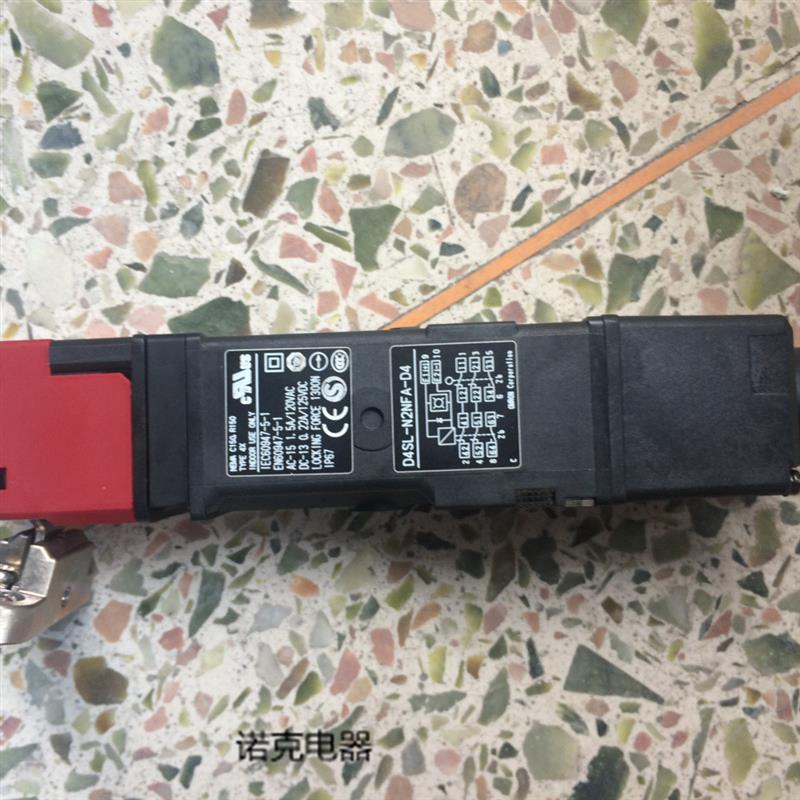 原装安全门极限开关D4SL-N2NFA-D4