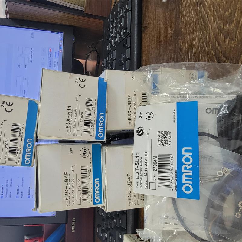 原装OMRON 全新正品 E3C-JB4P  E3X-H11  E3T-SL11  E3X-A21
