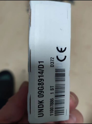 BAUMER UNDK 09G8914/D1 传感器 全新原装 现货议价