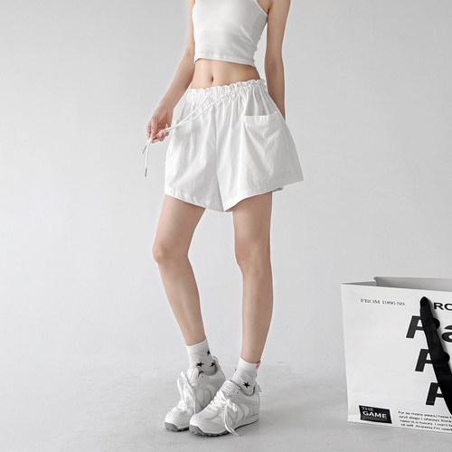 白色高腰阔腿短裤女2026夏季新款宽松显瘦百搭休闲通勤风松紧短裤