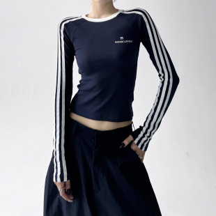 复古三条杠撞色刺绣T恤女修身 美式 设计感运动风上衣 新款 2025秋季