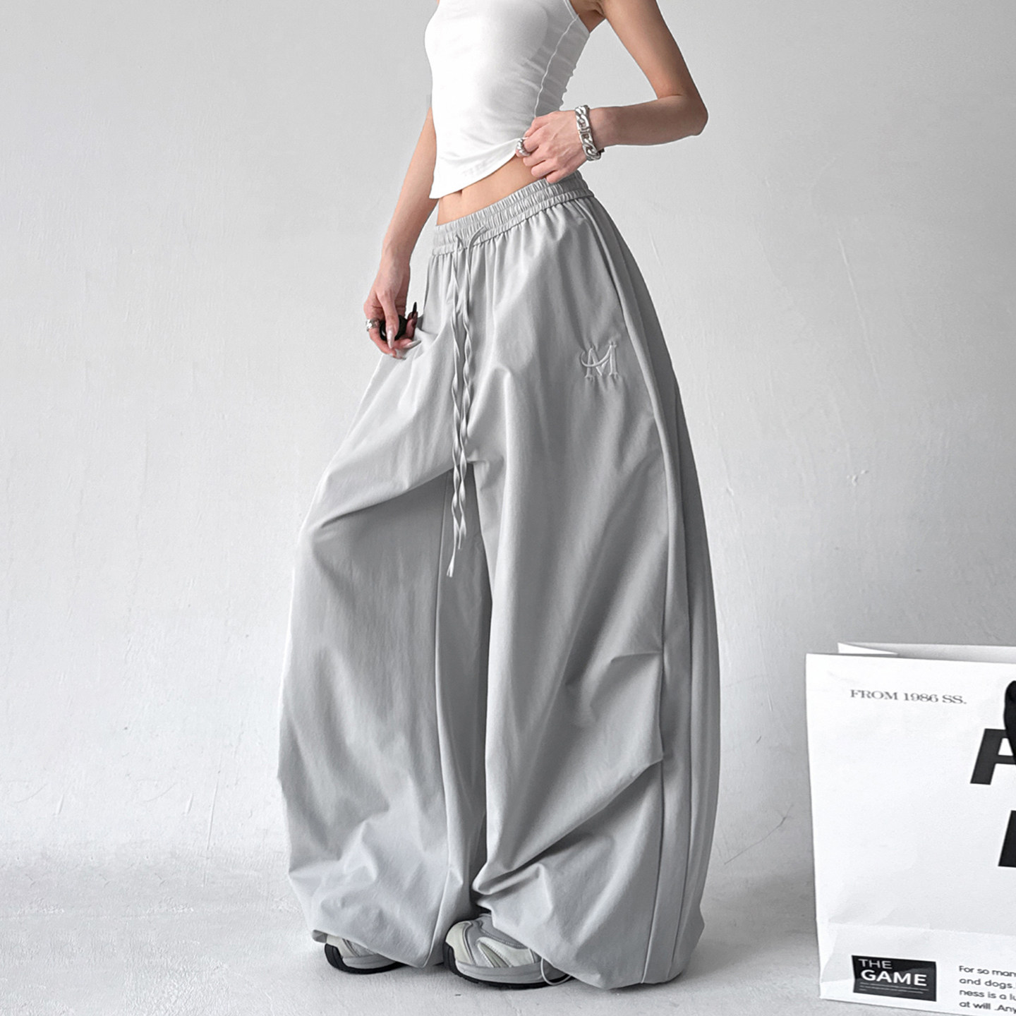 休闲运动裤女2026春夏新款宽松慵懒风抽绳阔腿裤爵舞蹈工装速干裤