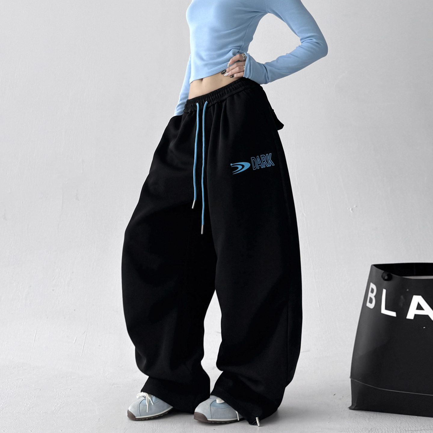 美式复古休闲裤女2025秋季黑色新款宽松显瘦百搭直筒阔腿运动裤潮