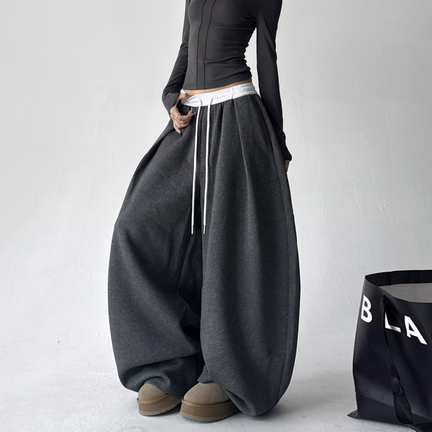 2025冬季简约运动风撞色双腰头抽绳休闲裤女灰色宽松直筒阔腿裤