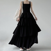 赫本风茶歇法式黑色吊带连衣裙子女夏季2024新款修身显瘦蛋糕长裙