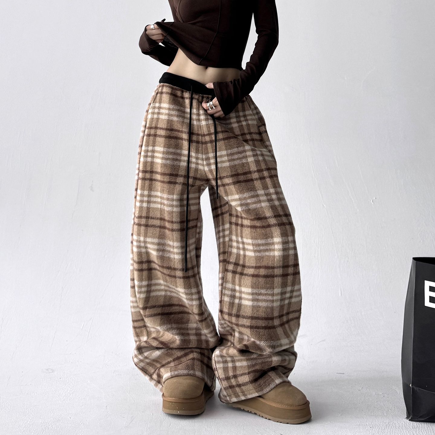 2025年秋冬季新款格子裤女高腰高个子显瘦直筒学院风阔腿休闲裤
