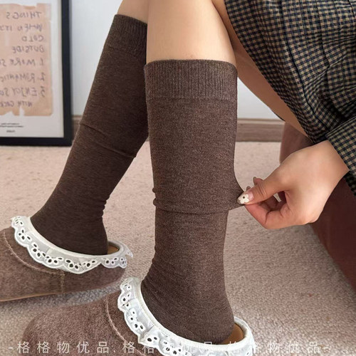 美拉德咖色小腿袜配靴子棉袜