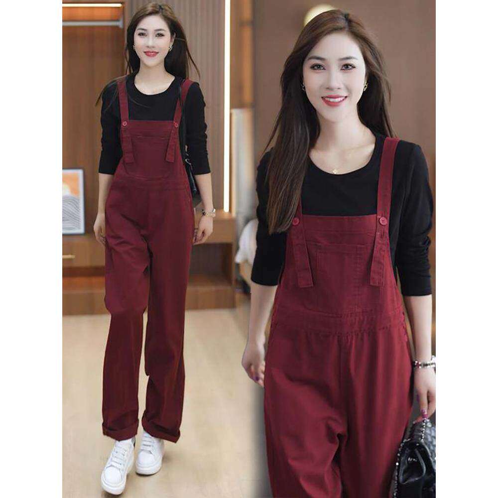 纯棉酒红牛仔背带裤女士2025新款宽松减龄休闲百搭时尚显瘦连体裤