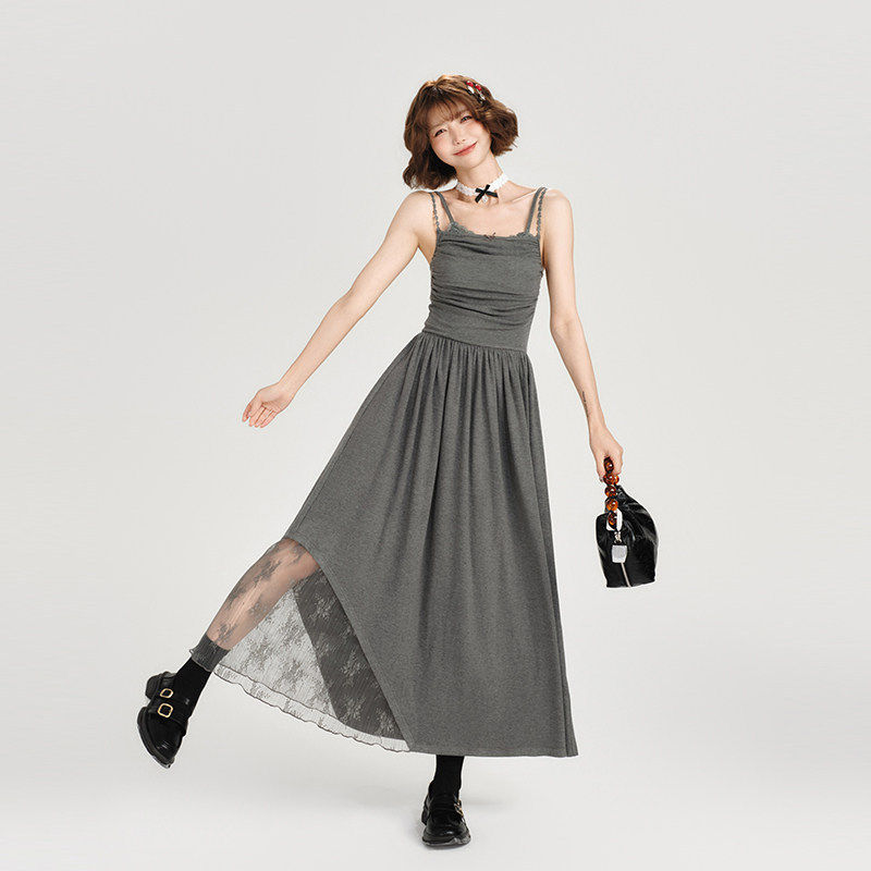 Girlyhalo美式蕾丝边辣妹吊带连衣裙女夏新款捏褶拼接修身中长裙