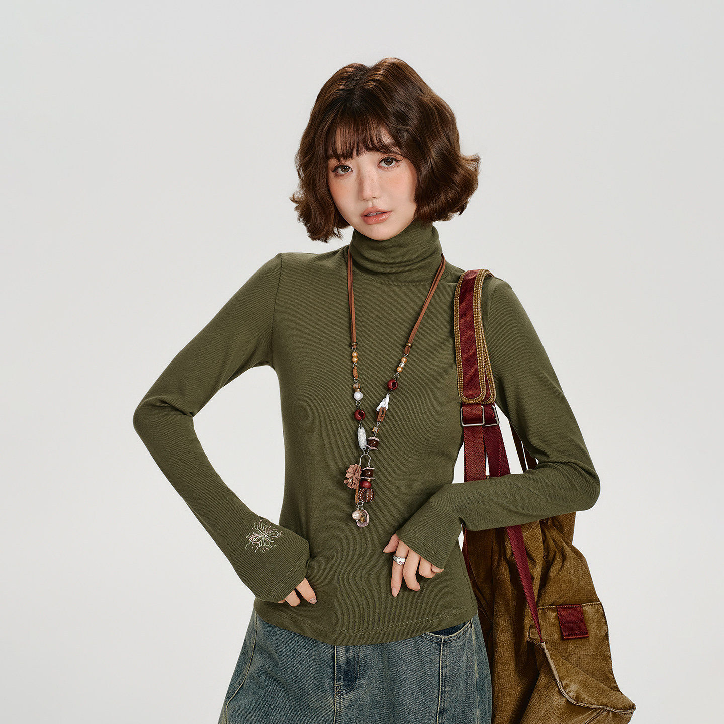 Girlyhalo美式复古高领长袖t恤女秋新款刺绣修身显瘦打底内搭上衣