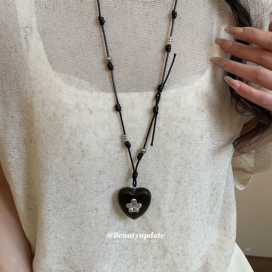 民族风皮革木头花朵项链文艺复古小众气质毛衣链轻奢高级感项饰女