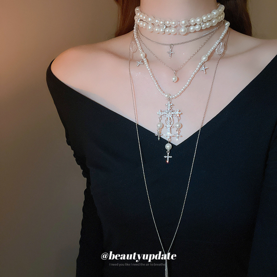 镶钻珍珠十字架吊坠水晶项链两件