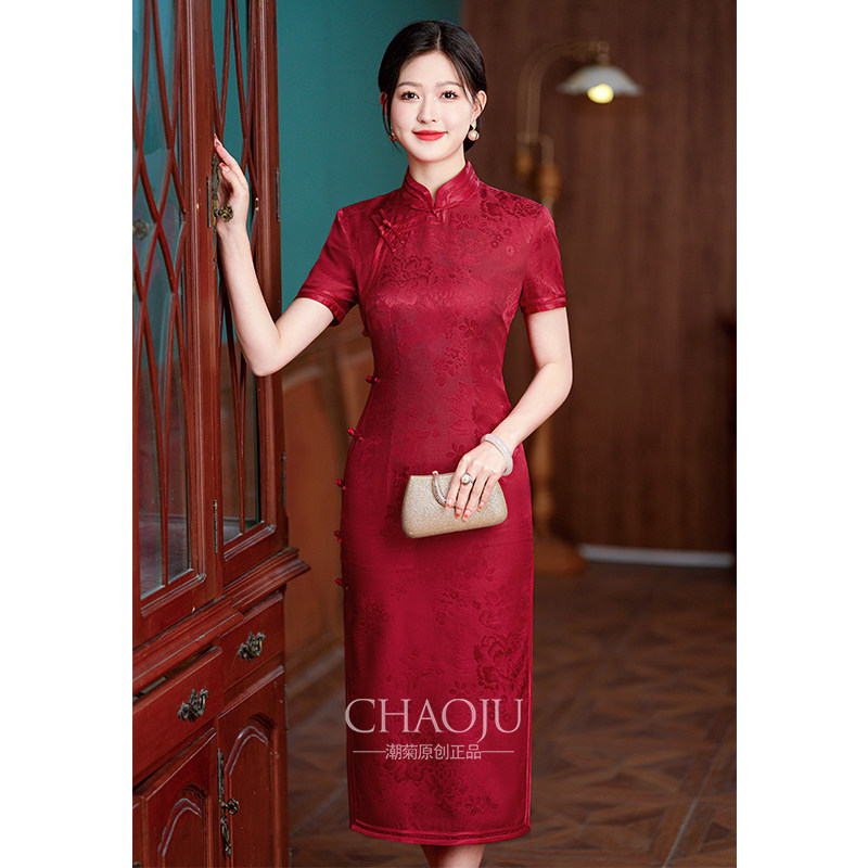喜婆婆婚宴装2024新款红色妈妈礼服高贵年轻真丝旗袍桑蚕丝高端