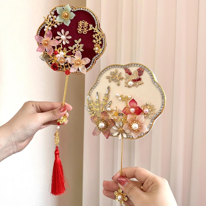 吾家婚品结婚喜字迷你小团扇新娘中式秀禾结婚掌扇子晨袍拍照道具