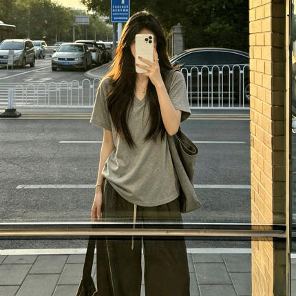 韩系正肩V领纯色短袖T恤女夏宽松显瘦半袖上衣慵懒风百搭休闲小衫
