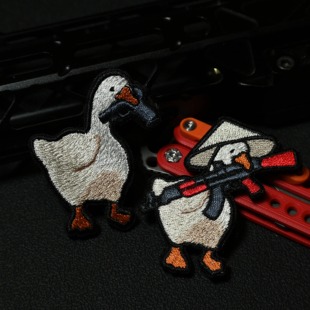 星星精品原创臂章高品万针刺绣魔术贴士气章 捣蛋大鹅