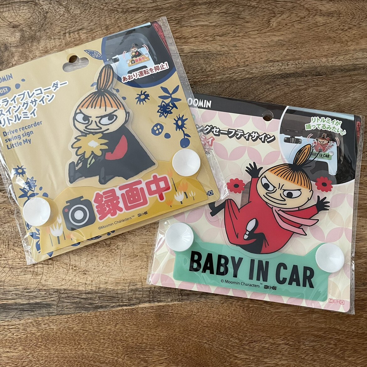 日d 姆明moomin亚美摇摆车贴 车内正在录像 汽车吸盘警示语装饰