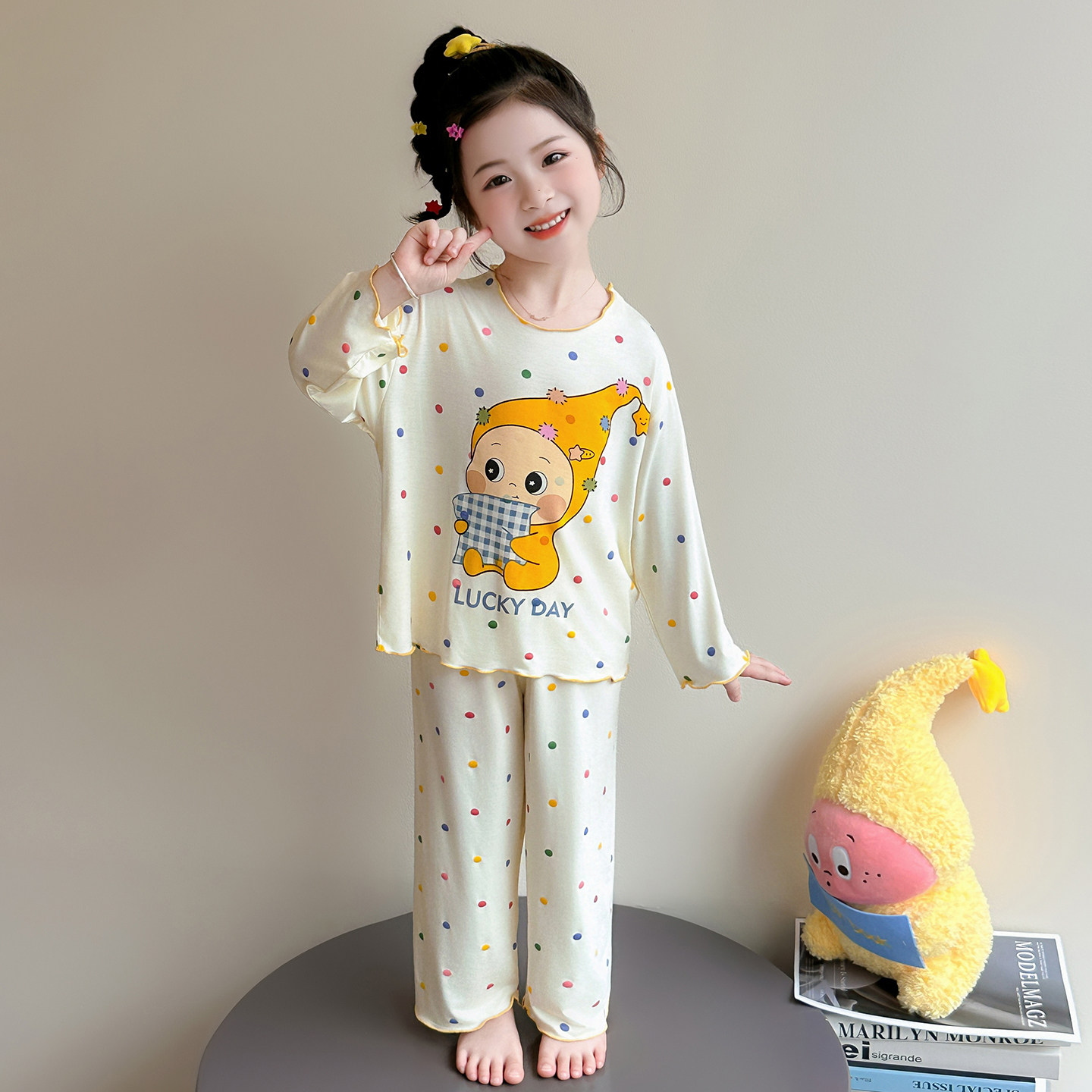 女童莫代尔卡通睡衣套装