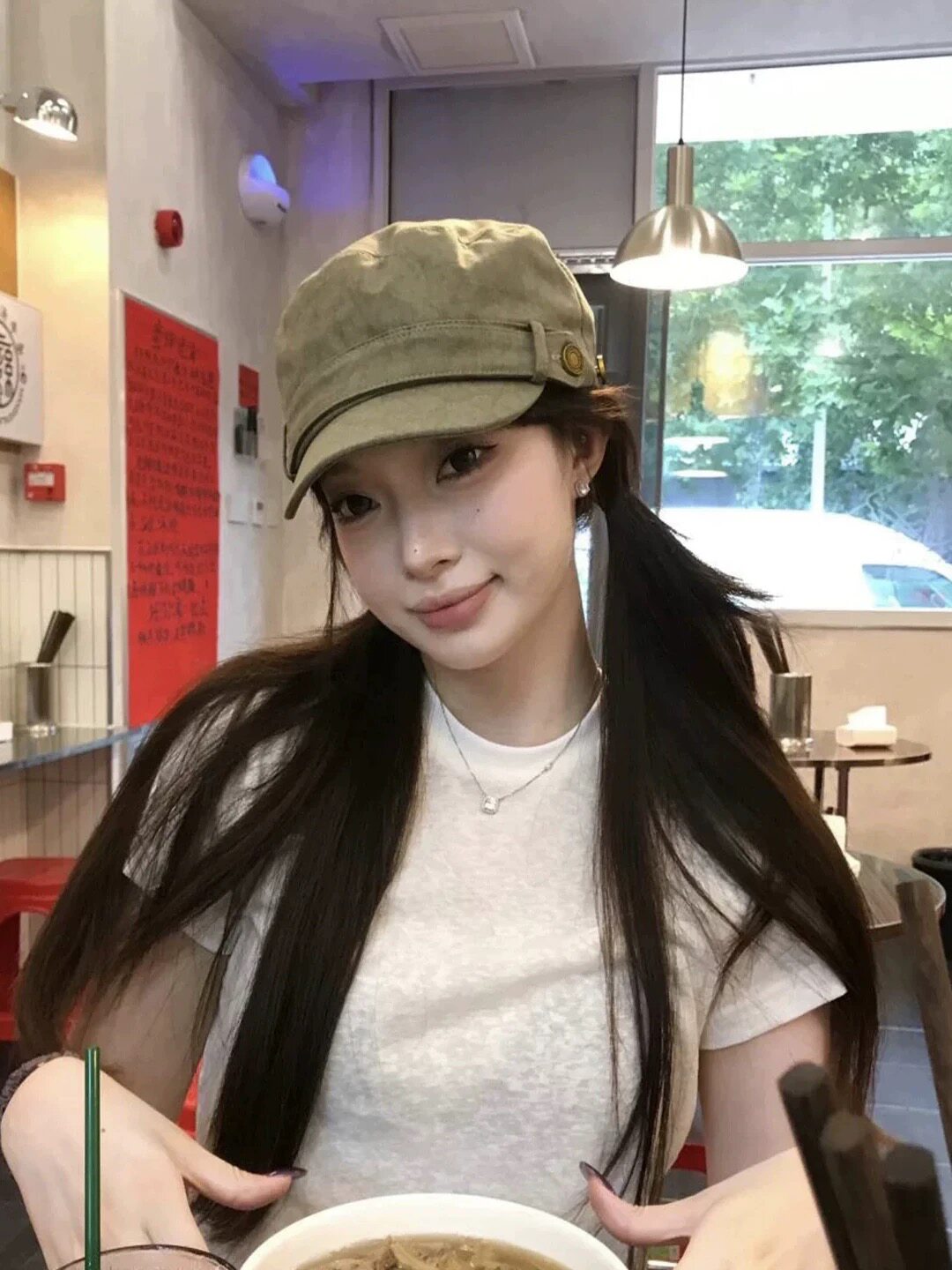 美式复古纽扣带帽檐贝雷帽子女2025新款秋冬季显脸小平顶鸭舌帽潮