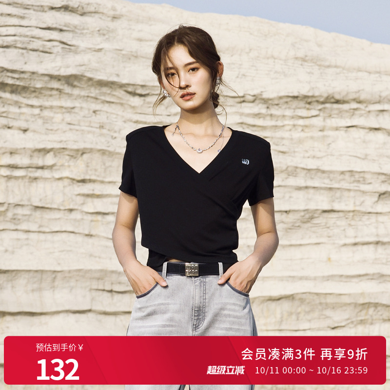婉甸2025夏季新品黑色坑条针织短袖T恤V领修身款1242T18RS3