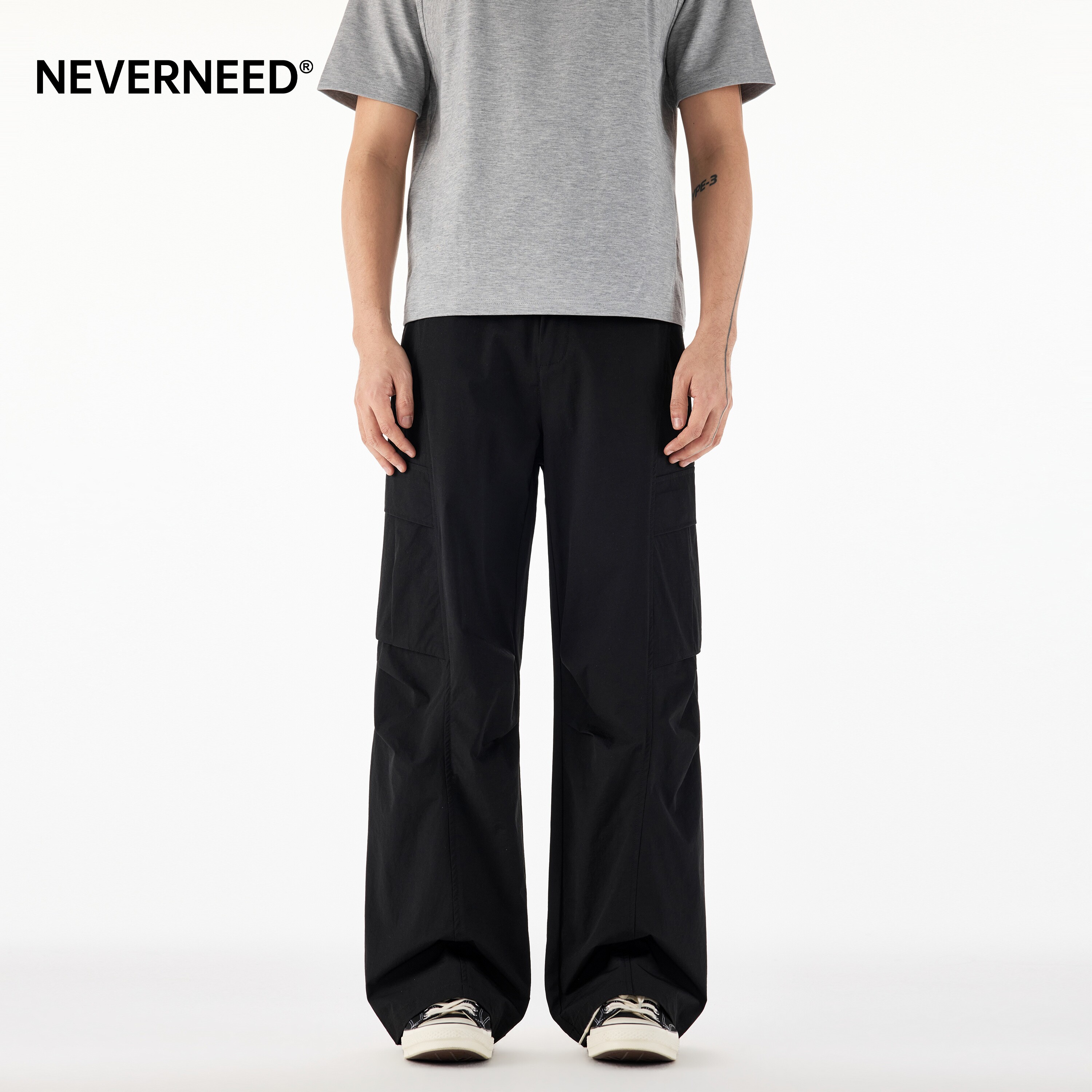 NEVERNEED褶皱拼接解构工装休闲图片