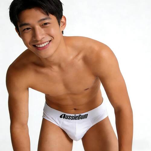 性感低腰牛奶丝三角裤