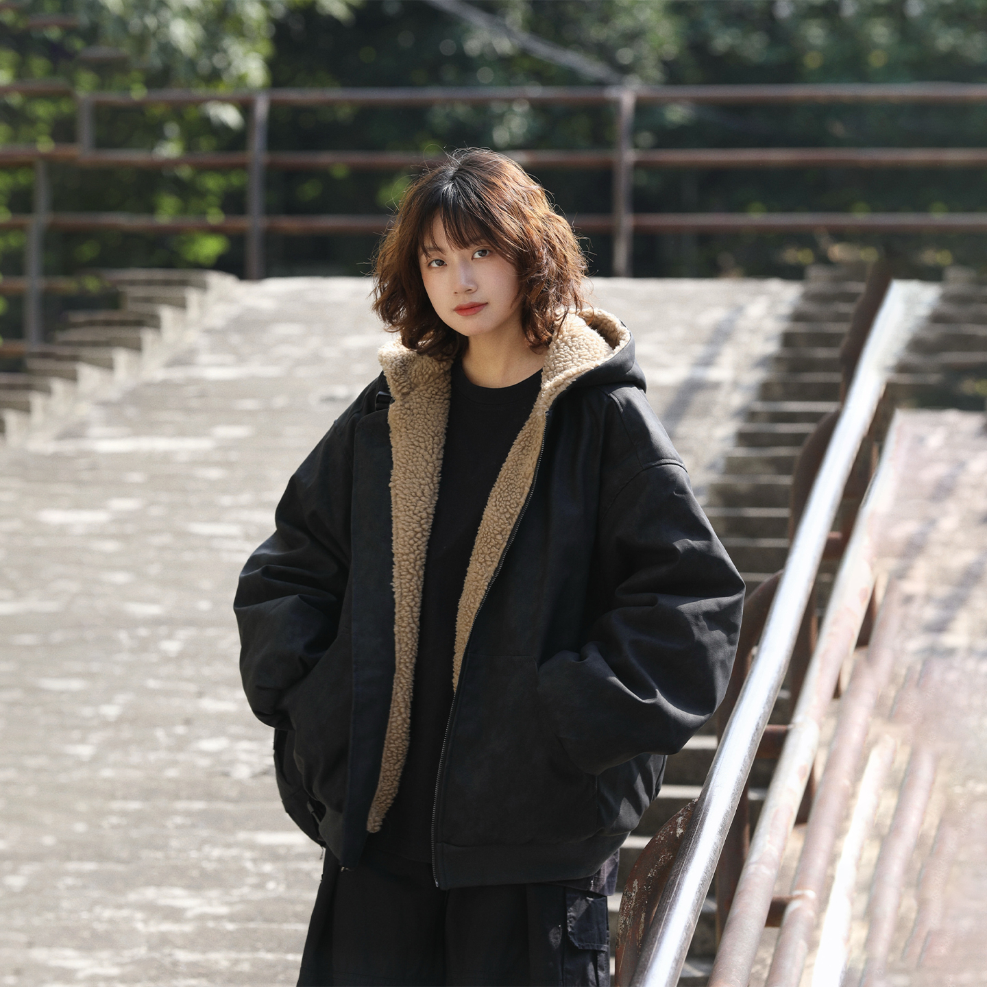 阿于呆美式两面穿羊羔毛连帽棉服