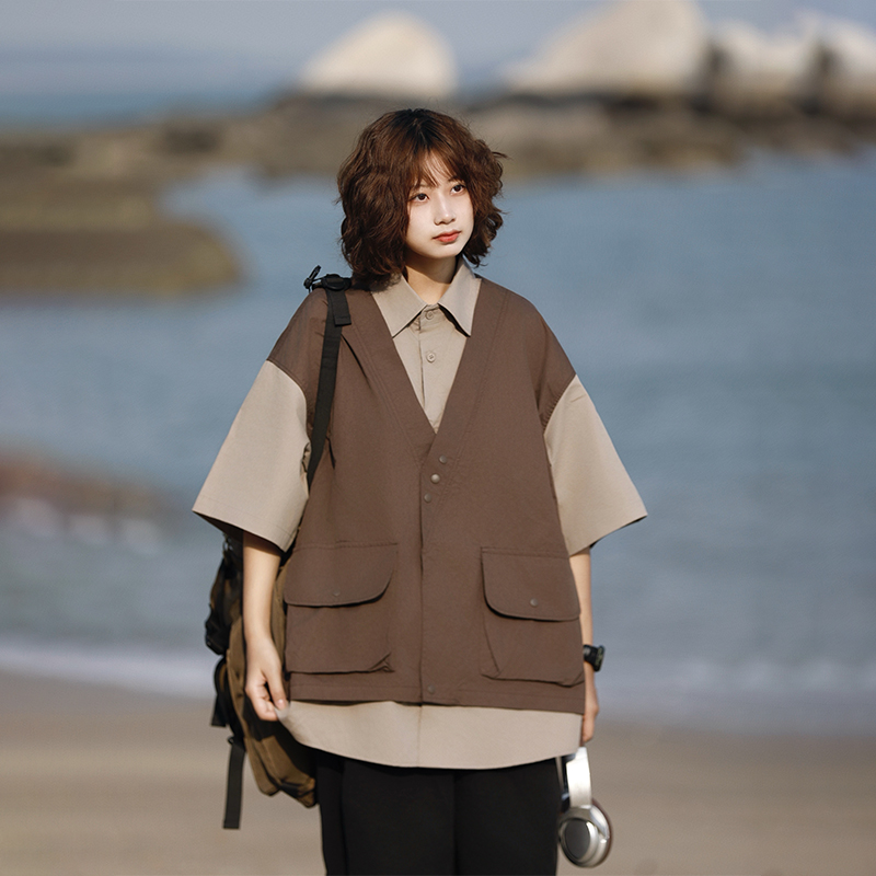 阿于呆撞色假两件马甲短袖衬衫