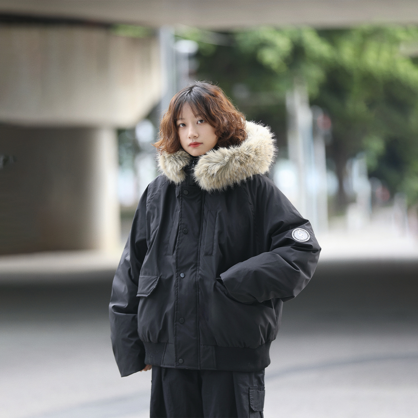 阿于呆90白鸭绒毛领连帽羽绒服