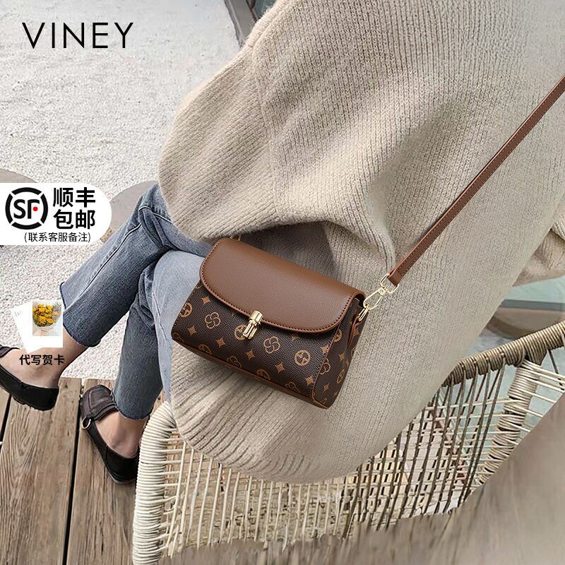Viney包包2025新款斜挎包女包单肩小包轻奢小众高级感秋冬小方包