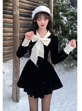 miu系富家千金黑色丝绒连衣裙女秋冬高级感小香风穿搭收腰公主裙