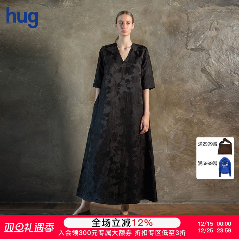 【UMAWANG】hug 2025早春新款复古刺绣短袖连衣裙