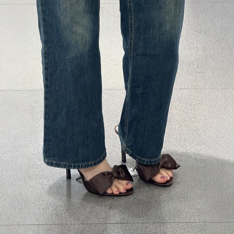 2025新款欧美丝绸蝴蝶结高跟拖鞋显脚瘦增高性感御姐韩版露趾凉鞋