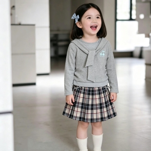 女童套装秋季新款海军领假两件灰色上衣T恤学院风格子百褶半身裙